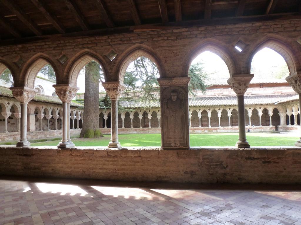 Hôtel Le Chapon Fin Moissac Buitenkant foto